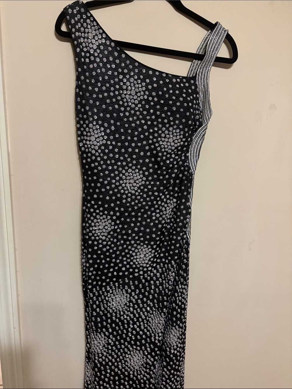 Black One-Shoulder Polka Dot Evening Dress